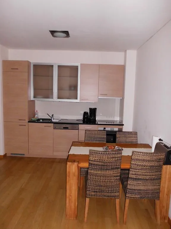 Rooms & Apartments HousingΒρυξέλλες